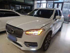 沃尔沃XC90 2020款 改款 T6 智逸豪华版 7座