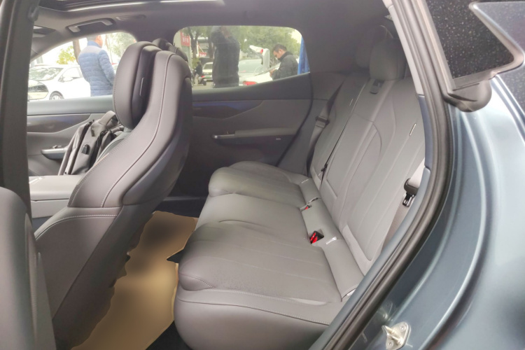 领克07 2024款 EM-P 126长续航 Ultra中控内饰7004