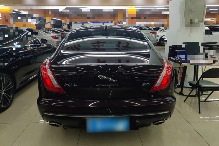 捷豹XJ 2018款 XJL 3.0 SC 两驱典雅商务版车身外观6004