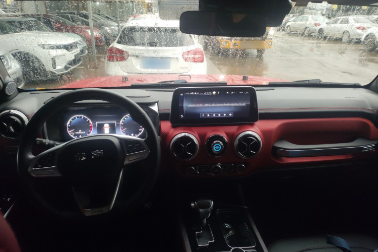 北京越野 北京BJ40 2021款 2.3T 自动四驱刀锋英雄版至尊型中控内饰7002