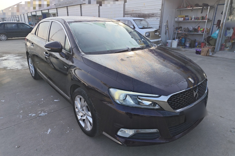 DS 5LS 2015款 1.6T 舒适版THP160车身外观3