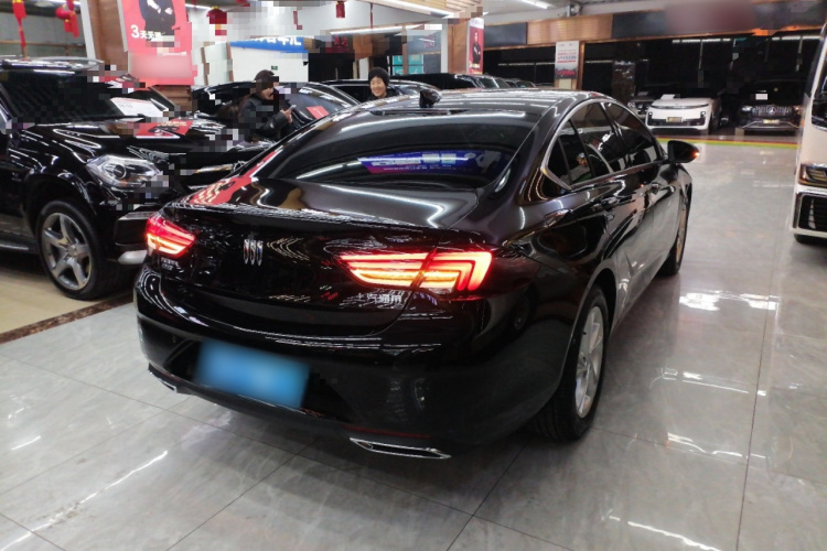 别克 君威 2024款 改款 25T 超享版车身外观7