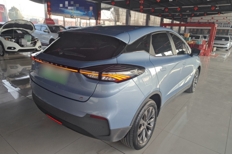 吉利几何C 2020款 优选续航版 400KM C+ Pro车身外观7