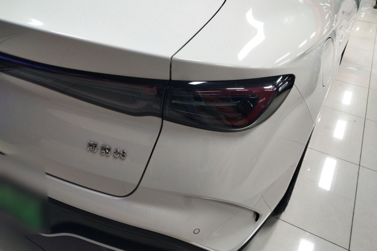 比亚迪 海豹06新能源 2024款 DM-i 120KM尊荣型车身外观6005