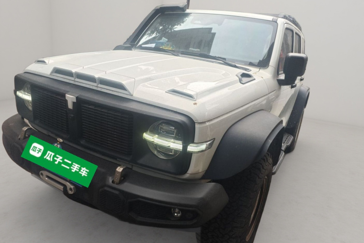 坦克300 2023款 2.0T 铁骑02车身外观1