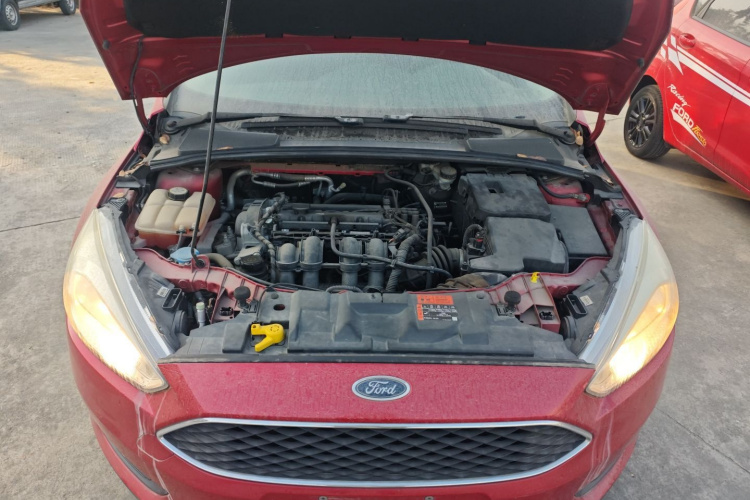 福特 福克斯 2015款 两厢 1.6L 自动舒适型局部细节24