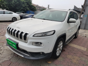 Jeep 自由光 2017款 2.0L 优越版