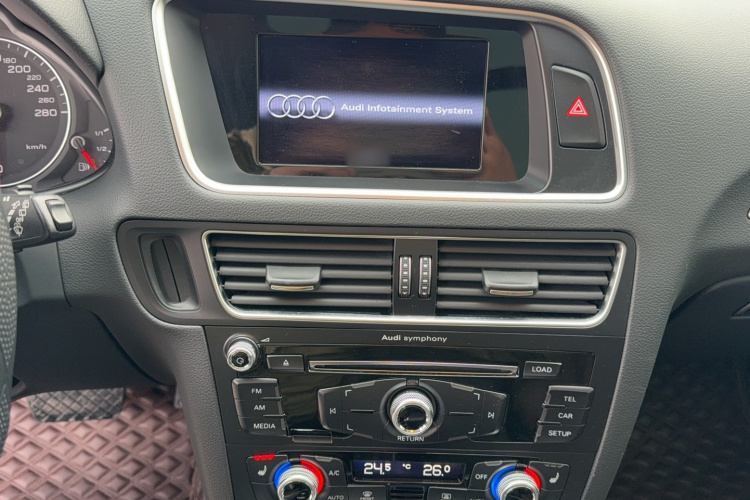 奥迪Q5 2017款 Plus 40 TFSI 技术型局部细节16