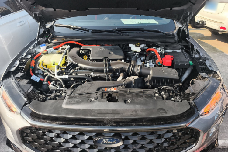 福特 蒙迪欧 2025款 2.0T EcoBoost E 混动 运动版 ST-Line机舱底盘24