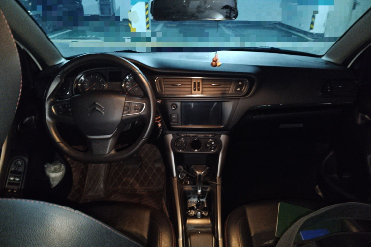 雪铁龙C3-XR 2015款 1.6THP 自动先锋型中控内饰7002
