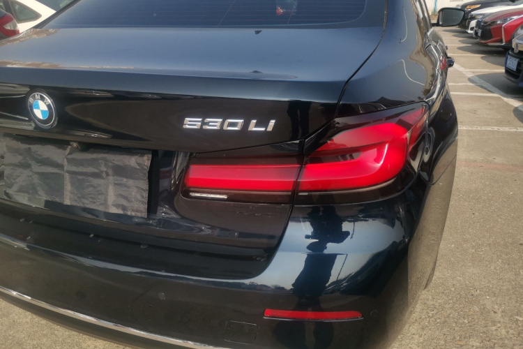 宝马5系 2021款 改款 530Li 领先型 豪华套装车身外观6001