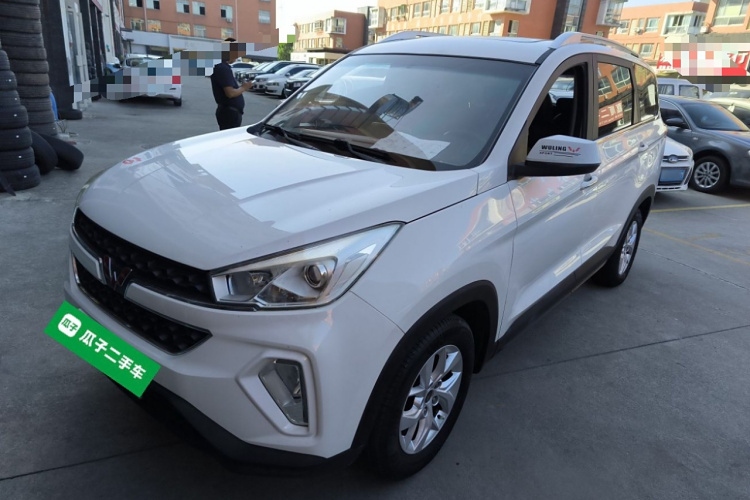 五菱汽车 五菱宏光S3 2018款 1.5L 手动豪华型 国V车身外观1