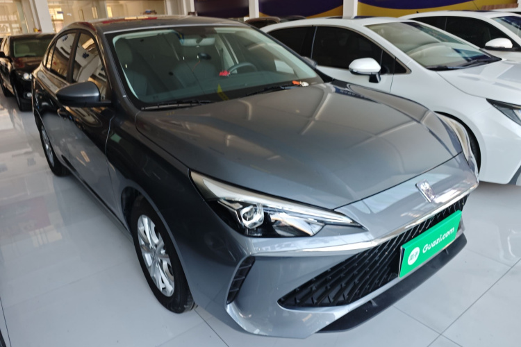 荣威i5 2023款 1.5L CVT豪华版车身外观3