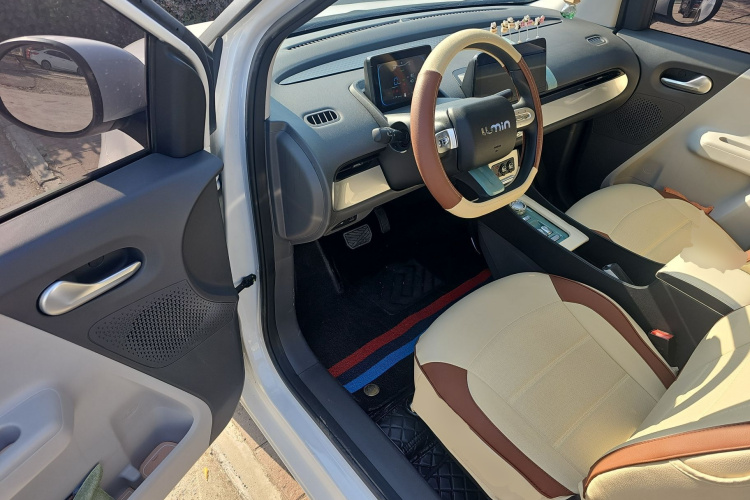 长安启源 长安Lumin 2023款 205km 香沁款中控内饰20