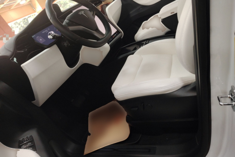 特斯拉 Model X 2019款 长续航版中控内饰19