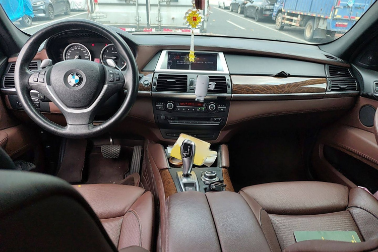 宝马X6 2010款 4.4T 混合动力版中控内饰7002