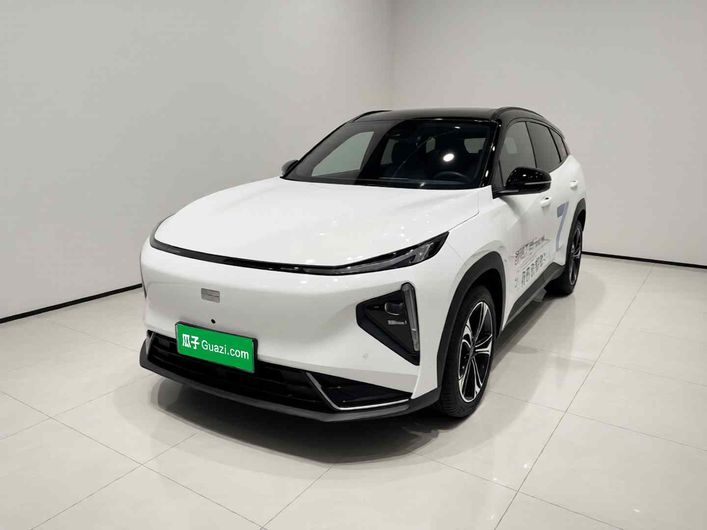 吉利银河 银河L7 2025款 EM-i 115km 探索+版(2)