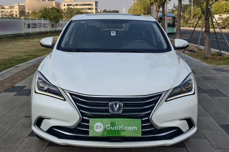 长安 逸动 2019款 高能版 1.6L GDI 自动先锋型 国VI车身外观6001