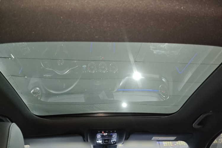 奔驰GLA 2022款 改款 GLA 200中控内饰22