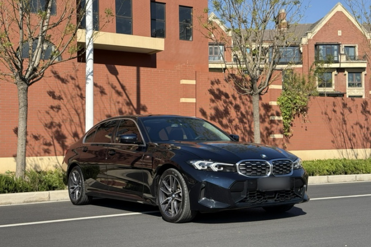 宝马3系 2025款 325Li M运动套装车身外观6005