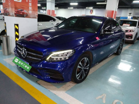 奔驰C级 2019款 C 260 运动版