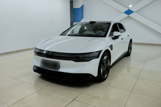 极氪007 2025款 后驱智驾版 75kWh