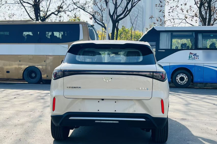 五菱汽车 缤果S 2025款 430km 尊享款车身外观6005