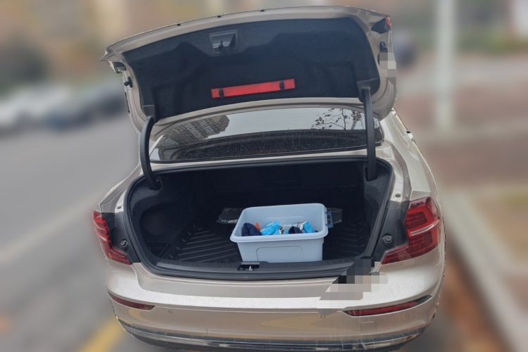 沃尔沃S60 2026款 B4 智逸豪华版中控内饰23