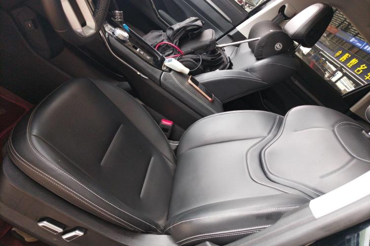 哈弗H6 2022款 第三代 1.5T 自动两驱Pro中控内饰19