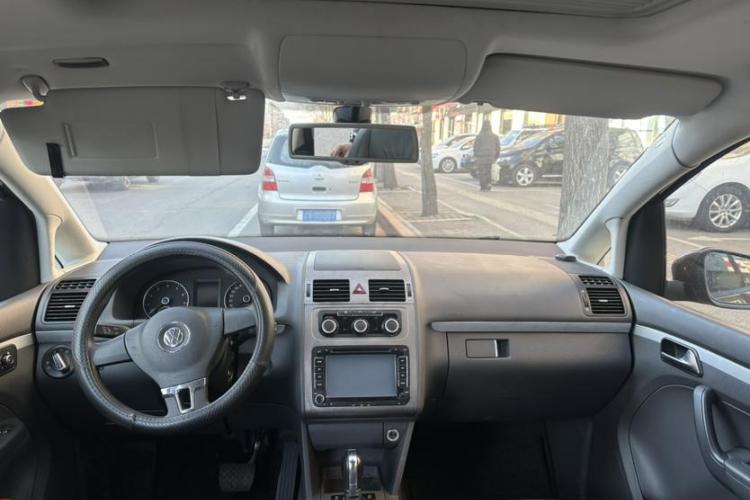 大众 途安 2013款 1.4T DSG舒适版5座局部细节13