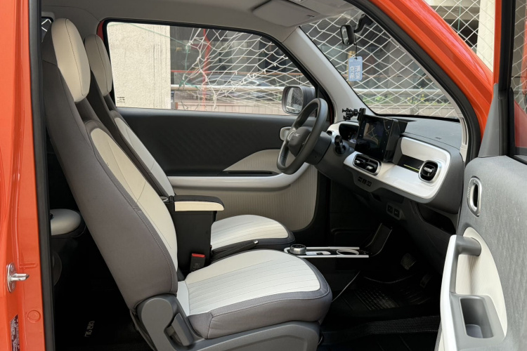 吉利银河 2025款 210km 熊猫骑士局部细节41