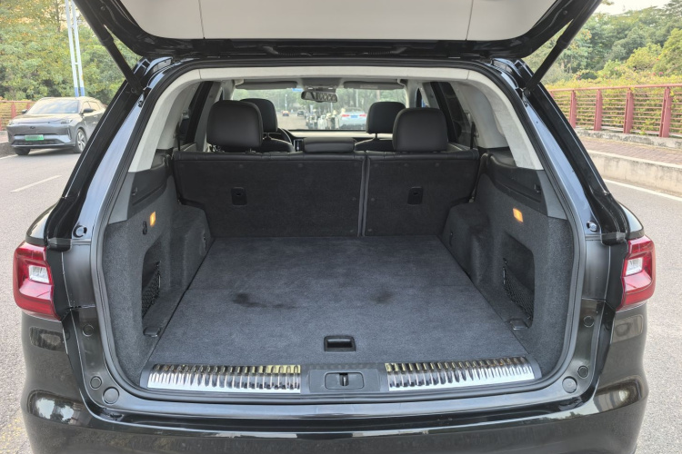 红旗HS7 2019款 3.0T 自动四驱智联旗畅版中控内饰7013