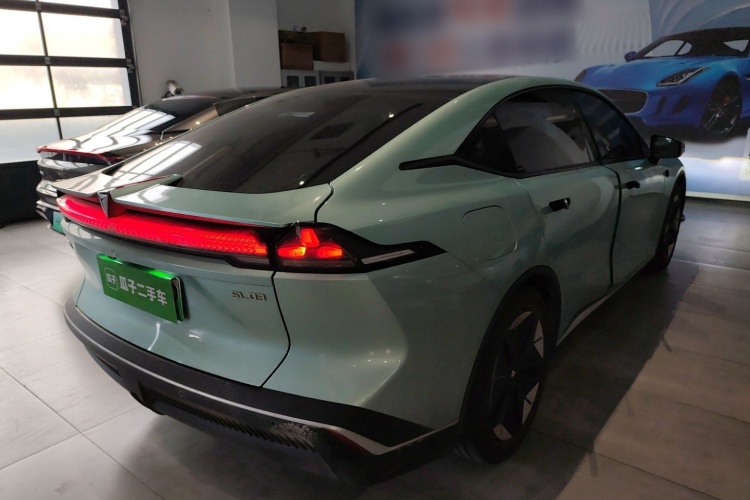 深蓝汽车 深蓝SL03 2024款 530Max纯电版车身外观7