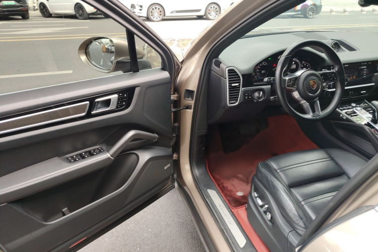 保时捷 Cayenne新能源 2019款 Cayenne E-Hybrid 2.0T中控内饰7003