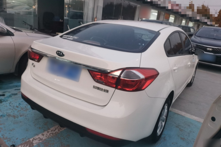 起亚K3 2016款 1.6L 手动GL车身外观7