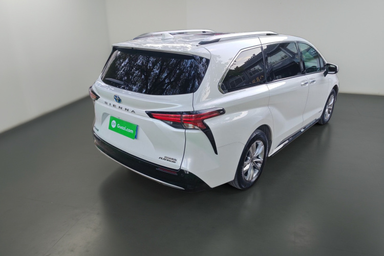 丰田 赛那SIENNA 2021款 2.5L混动 铂金版车身外观7