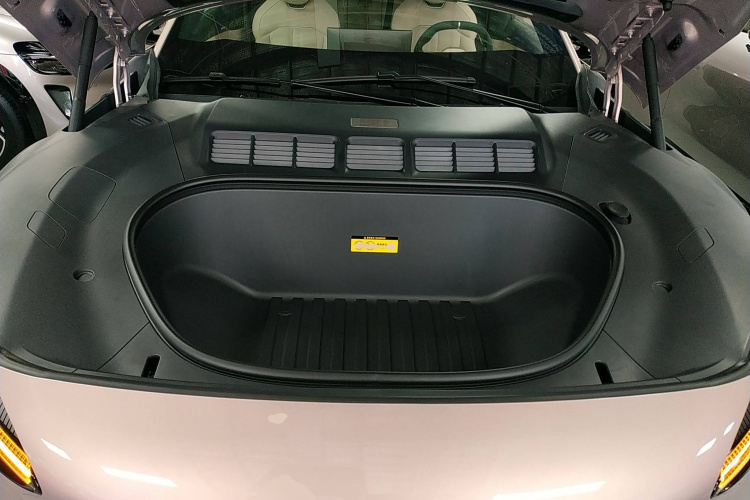 小米汽车 小米YU7 2025款 超长续航后驱版局部细节24