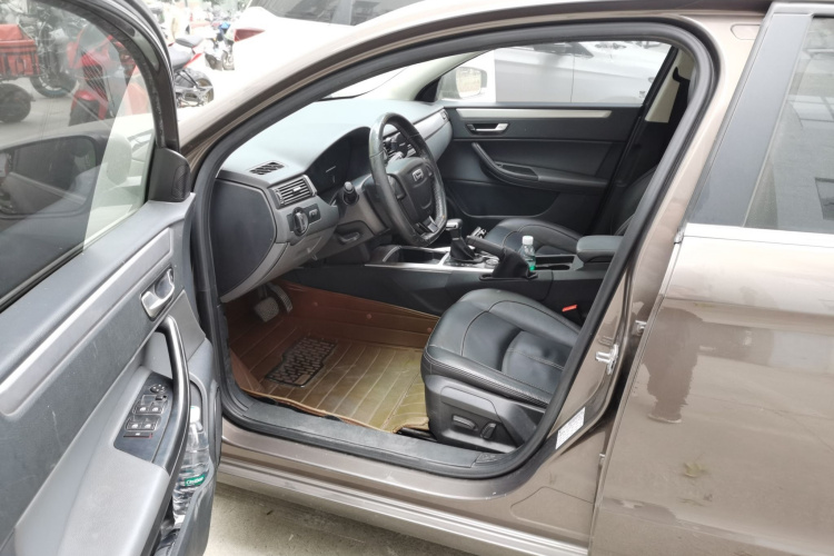 观致3 2014款 三厢 1.6L 自动致悦型中控内饰20