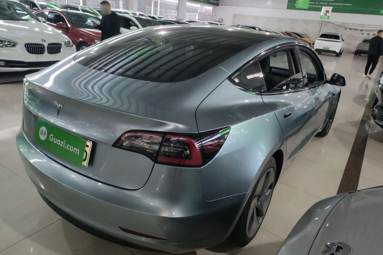特斯拉 Model 3 2020款 标准续航后驱升级版车身外观6005