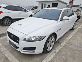 捷豹XFL 2020款 XFL 2.0T P200 两驱精英版