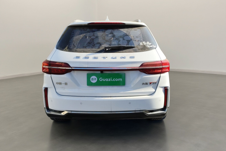 奔腾T33 2019款 1.6L 自动豪华型 国V车身外观6