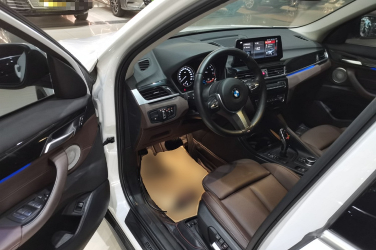 宝马X1 2021款 改款 sDrive25Li 领先型中控内饰20