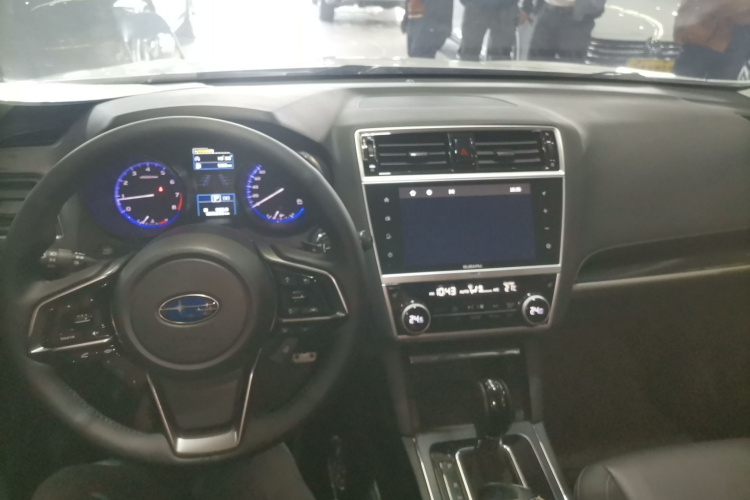 斯巴鲁 力狮 2020款 2.5i 全驱荣耀版 EyeSight中控内饰12