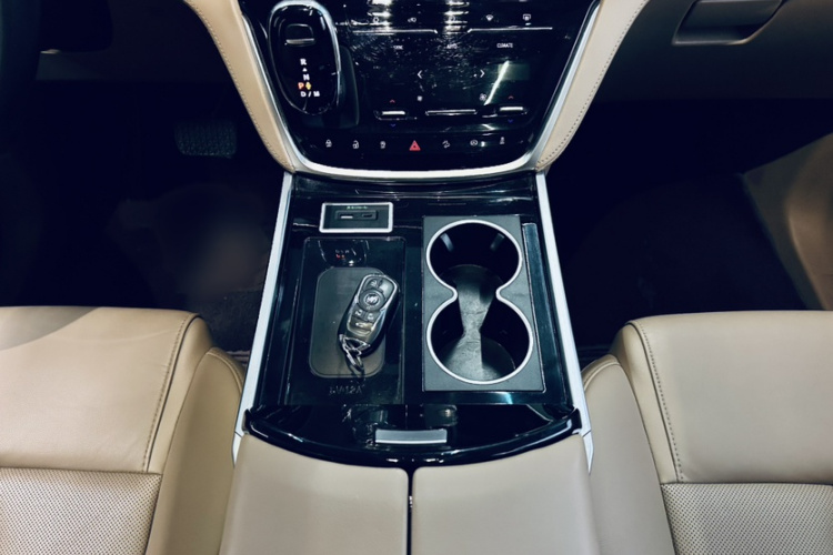 别克GL8 2021款 ES陆尊 653T 豪华型中控内饰7001