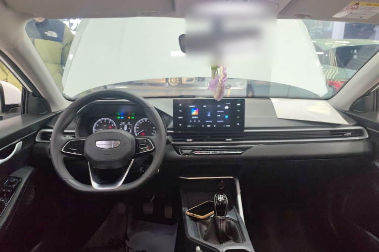 吉利汽车 帝豪 2025款 第4代 1.5L 手动星耀版中控内饰7002