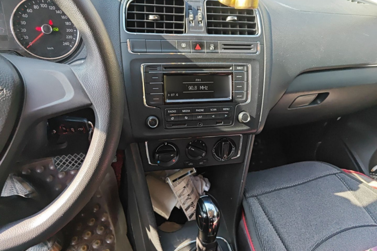 大众 Polo 2014款 1.6L 自动舒适版局部细节16