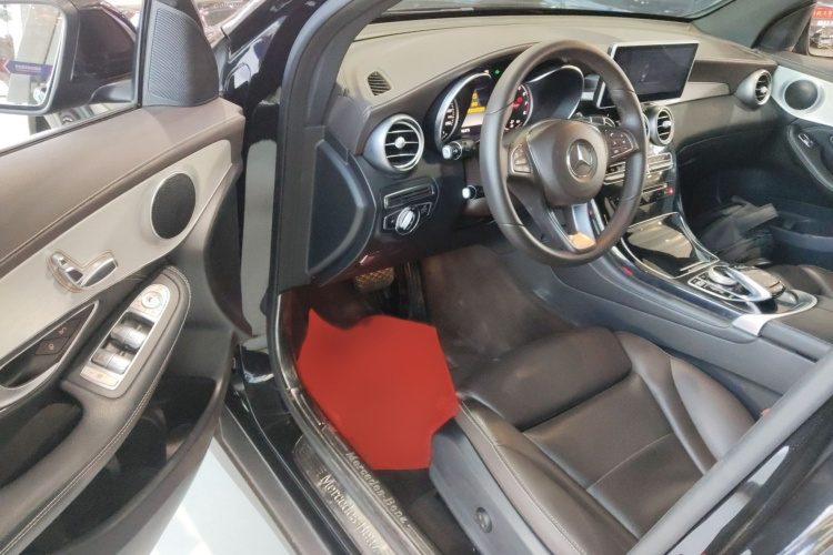 奔驰GLC 2018款 GLC 200 4MATIC中控内饰7003