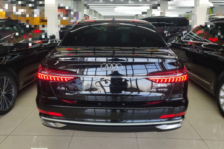 奥迪A6L 2025款 改款 45 TFSI 臻选动感型车身外观6
