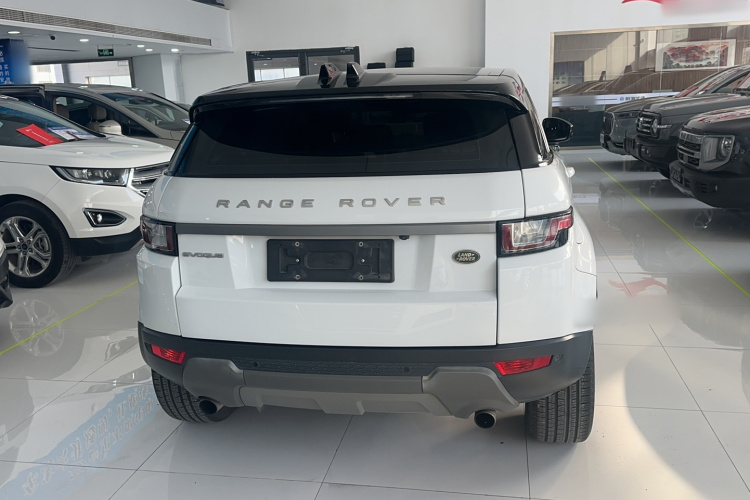 路虎 揽胜极光 2017款 2.0T SE 智耀版车身外观6004