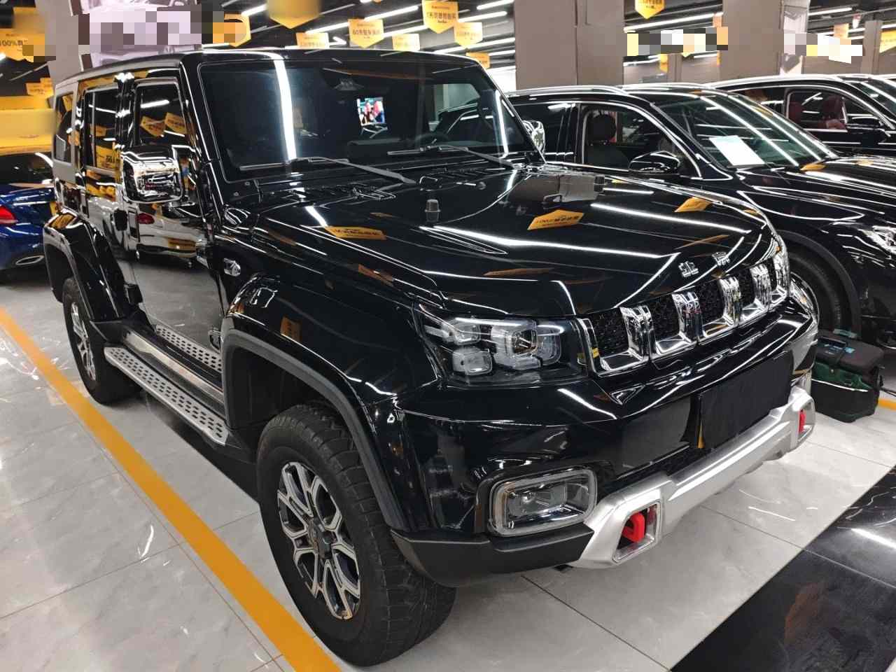 北京越野 北京BJ40 2023款 2.0T 自动四驱城市猎人版侠客型(5)